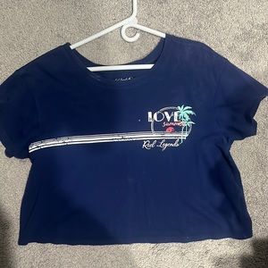 navy blue cropped t-shirt